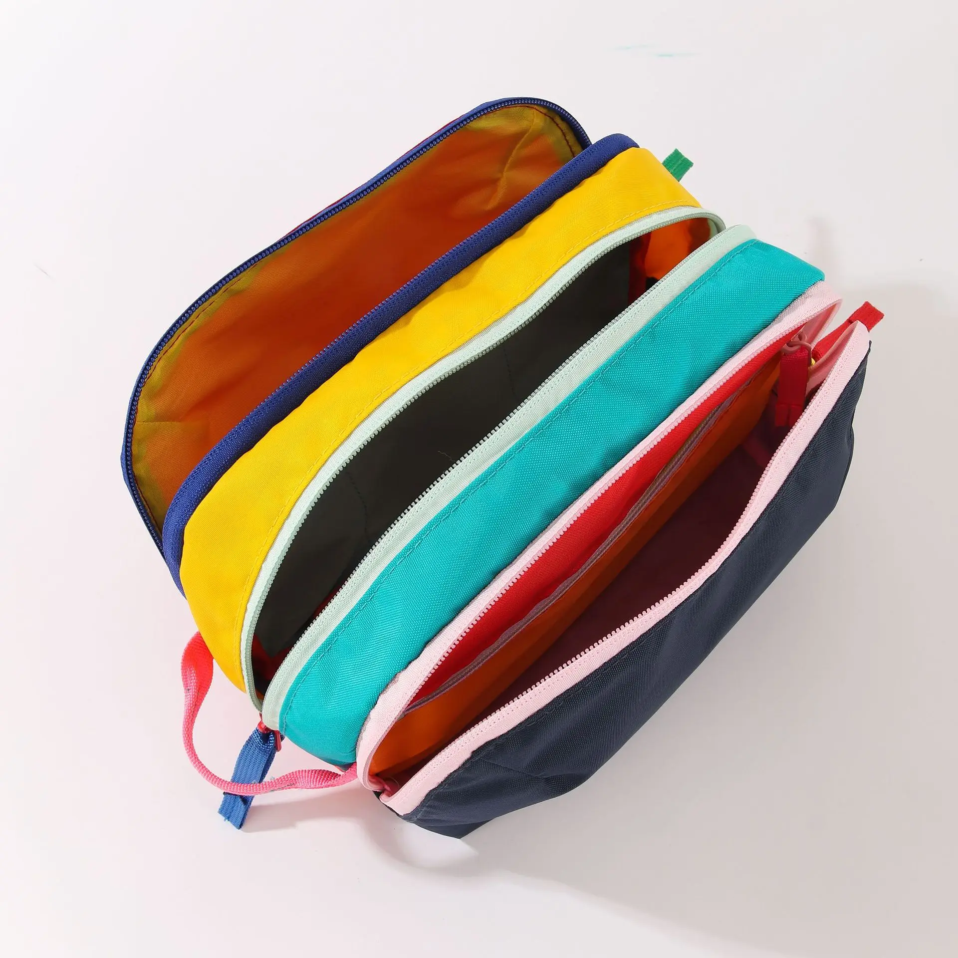 Girl Portable Colorful Makeup Bag Go Out Travel New Product Large Capacity Toiletry Bag Fresh Sweet Storage Bags for Woman