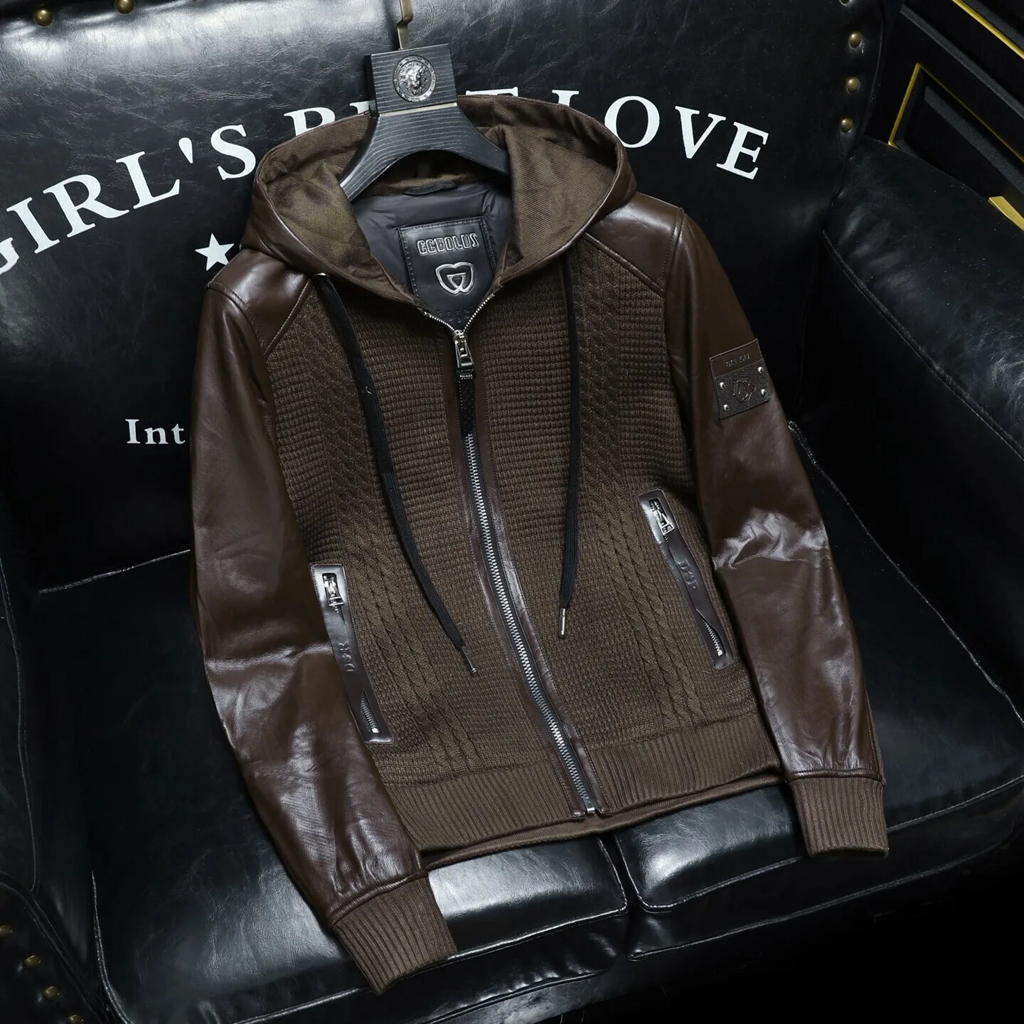 

Men's Faionable Knitted Hooded Patchwork Leather Jaet down Coat Winter Warm Outerwear Bread Sle Regular Fit Zipper Closure