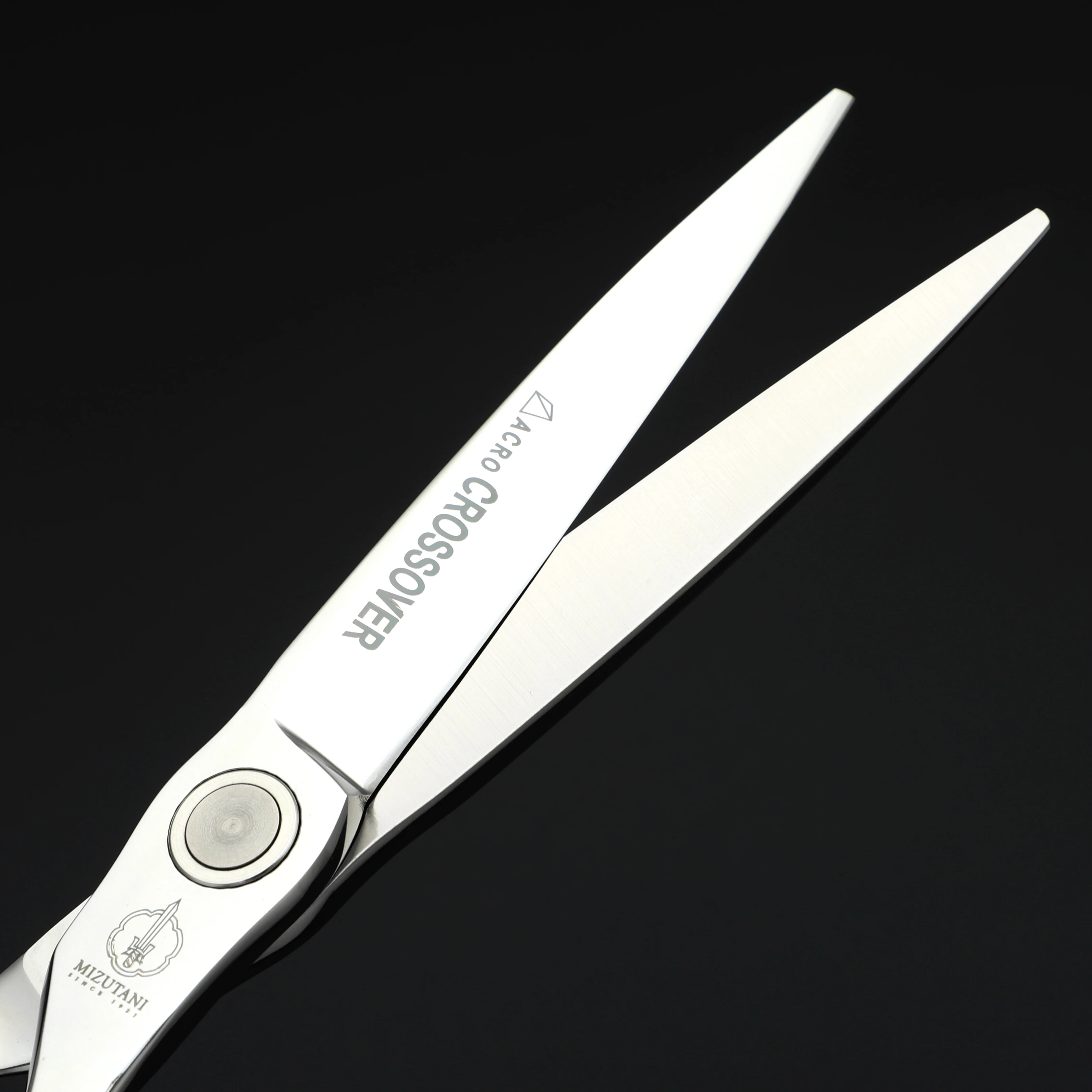 MIZUTANI barber scissors 6.7inch VG10 material hair scissors CNC technology sharp and wear-resistant Barber professional scissor