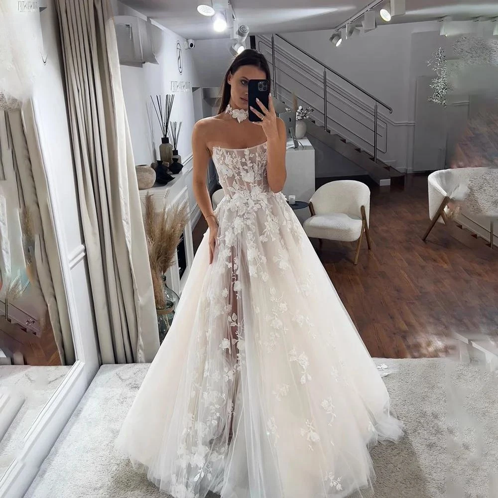 

Applique Strapless Sleeveless Bone Wedding Dress For Women Customize To Measures Stunning Lace Appliques Bridal Gowns Bohemian