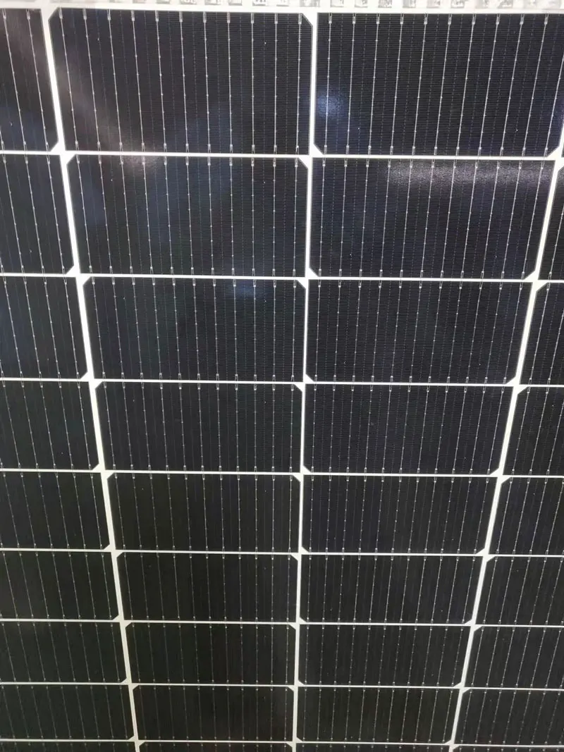 Pannello solare 600W 60000W 110v 220v Perc Split Half Cut Cell MBB Caricabatteria solare Sistema domestico On Off Grid Car Caravan Camp
