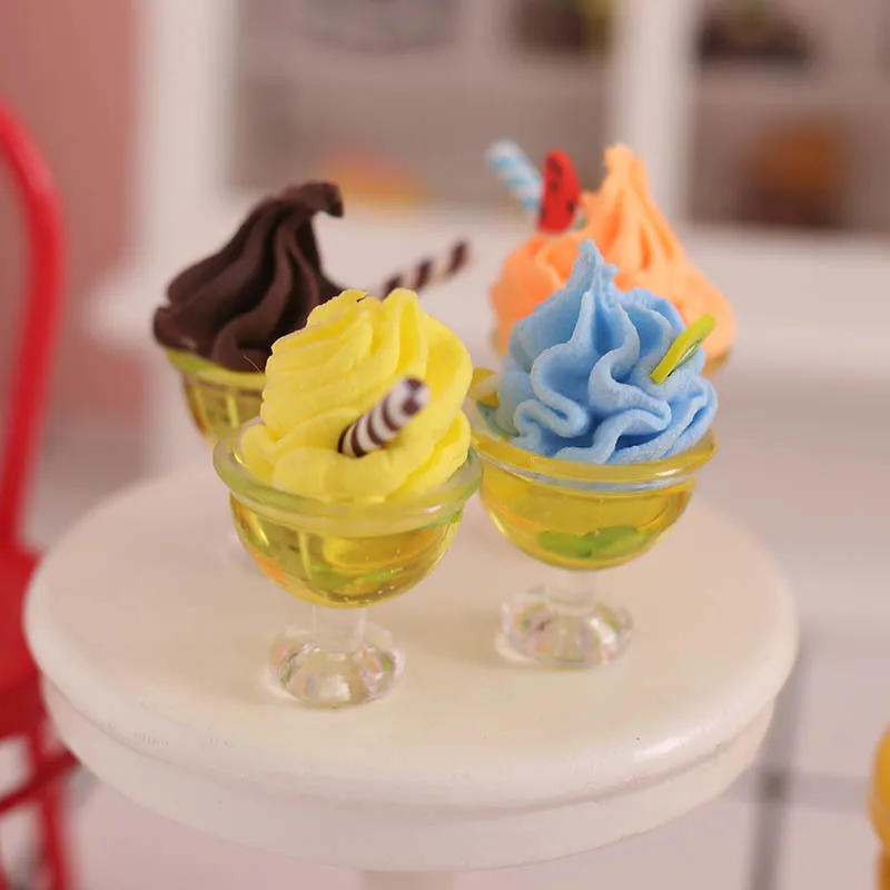 Accesorios para casa de muñecas BJD 1:12, taza de helado de cocina, Mini modelo de bebida, helado de fresa, batido de leche, artículos para casa de muñecas en miniatura
