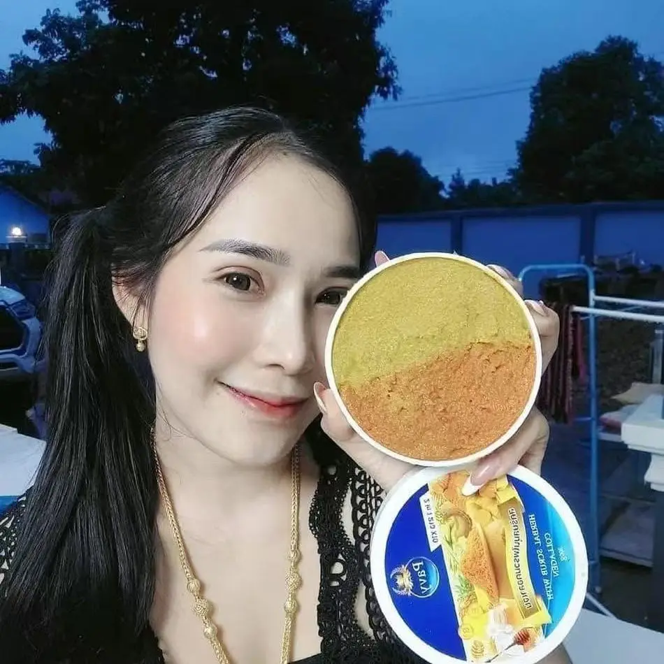 

Thai Long-Lasting Whitening Scrub, Acne & Blackhead Exfoliator, Brightening Body Scrub