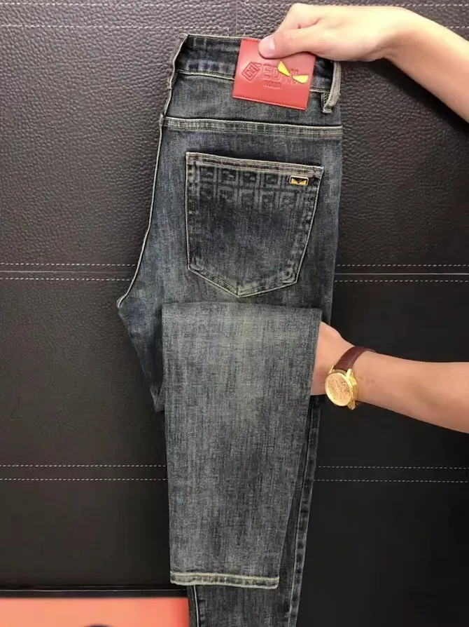

High Quali Men's Jeans Spring New Sle Faionable Versatile Personali Busin Casual Waed Denim mid Waist Slim Fit