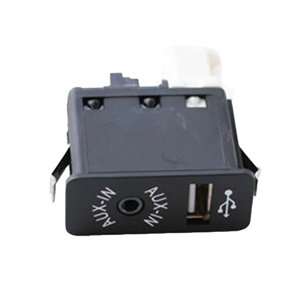 

For BMW 1 3 5 Series E60 E61 E81 E87 E90 E91 USB AUX In Socket Port Plug 84109237653 Car USB AUX input socket