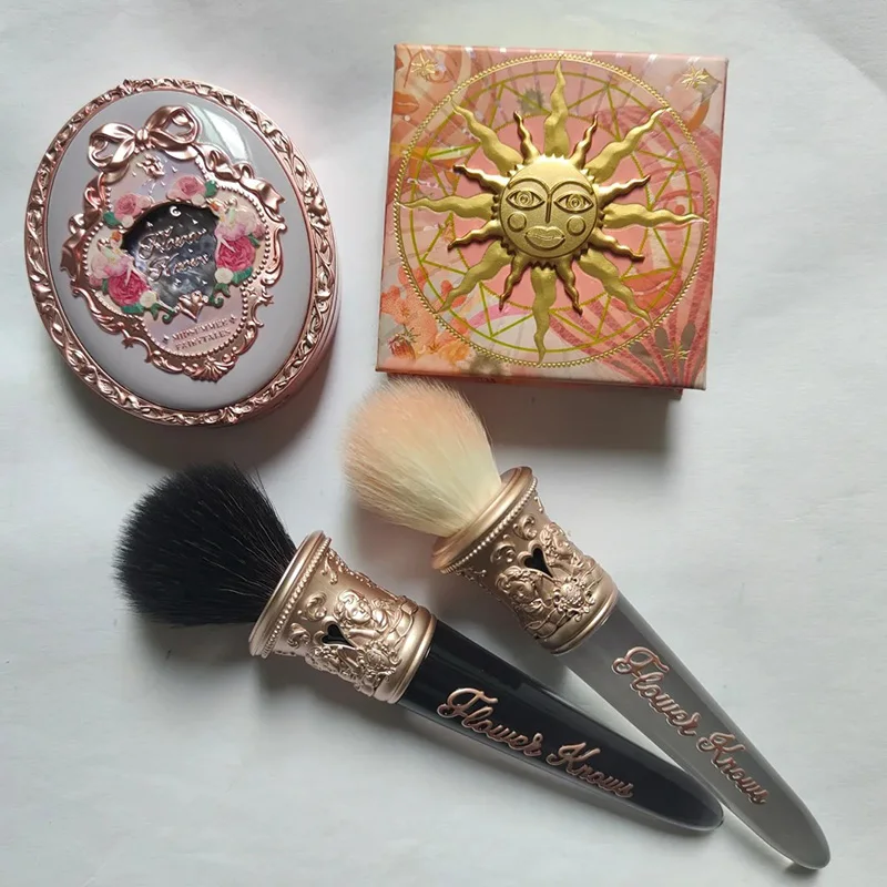 Flower Knows Little Angel Highlight Brush Rouge Puder Rouge Pinsel Wolle Highlighter Make-up Pinsel