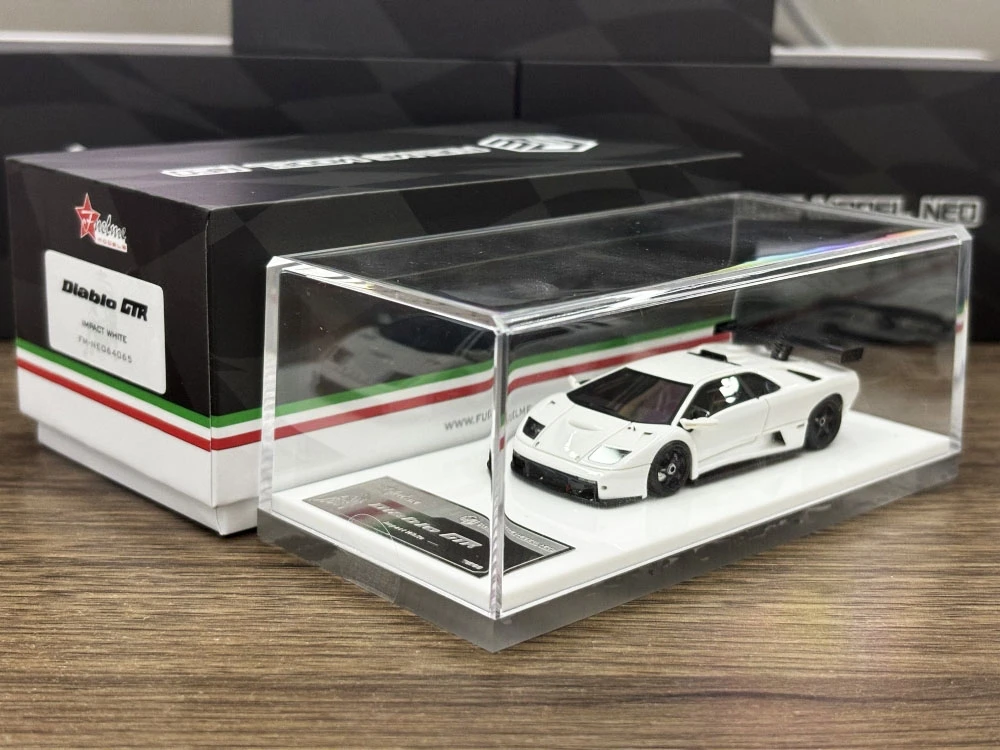 

Fuelme 1:64 Diablo GTR Four colors Resin Birthday Gifts Hobby Display Simulation Collection