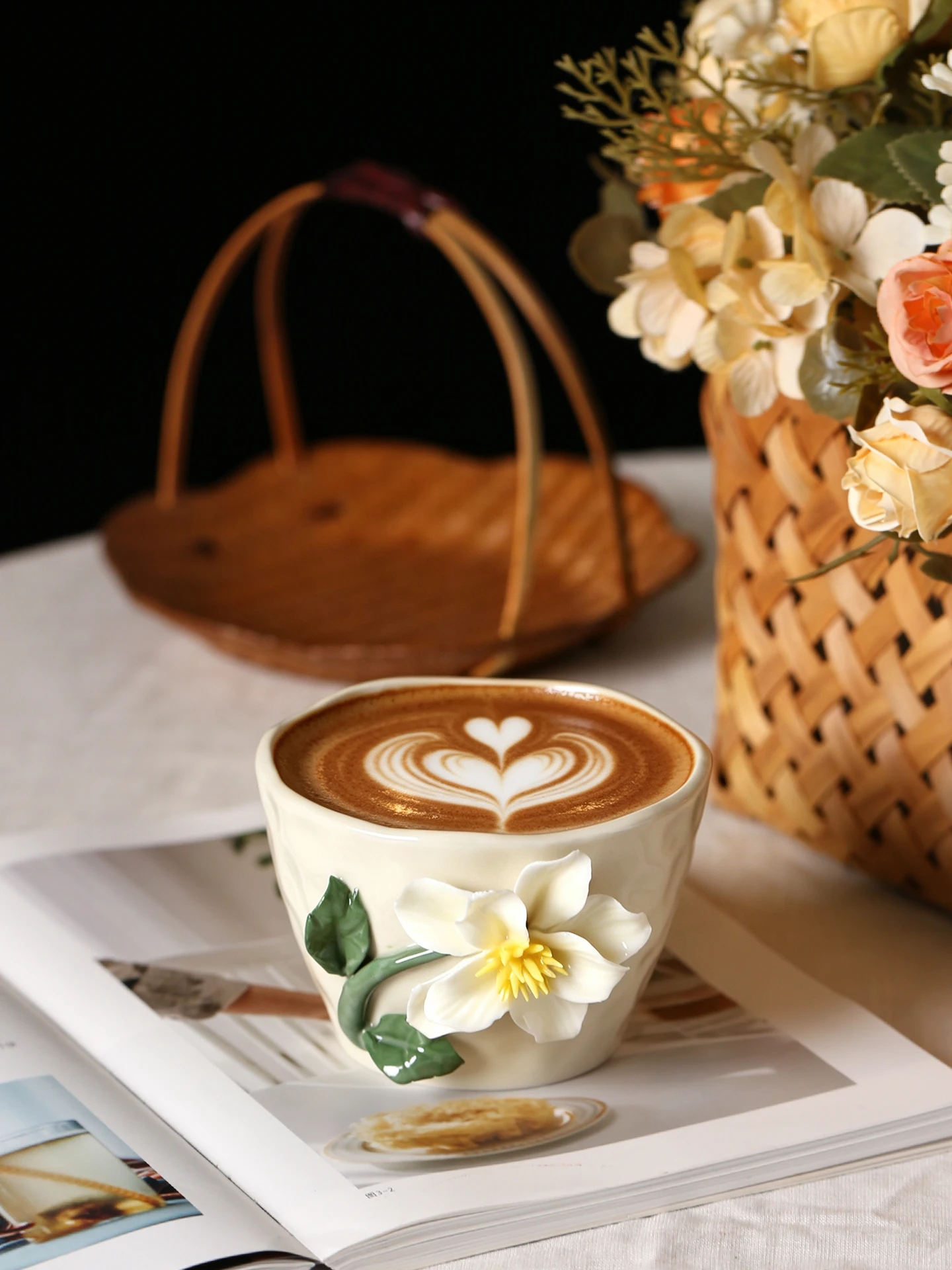 Handmade Ceramic Coffee Cup Floral Design Hand-Painted Moving Gift High Aesthetic Value Owner Cup New Marriage Moving Gift