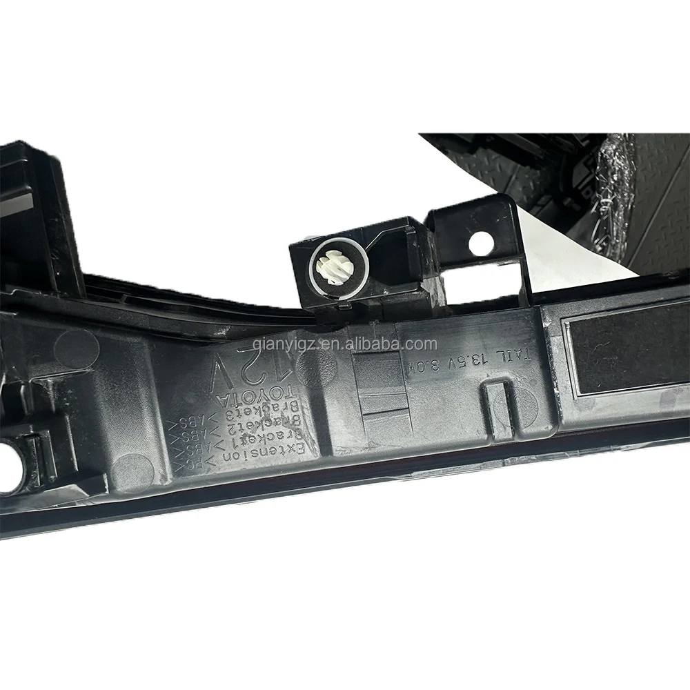 أضواء الجري LED ليلا ونهارا الأكثر مبيعًا لعام 2023 Toyota BZ4 X من خلال الضوء الخلفي