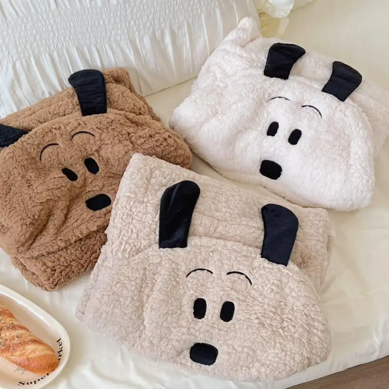 Kawaii Snoopy Shawl Anime Cartoon Student Autumn Winter Thicken Warm Hooded Shawl Nap Blanket Indoor Household Blanket Girl Gift