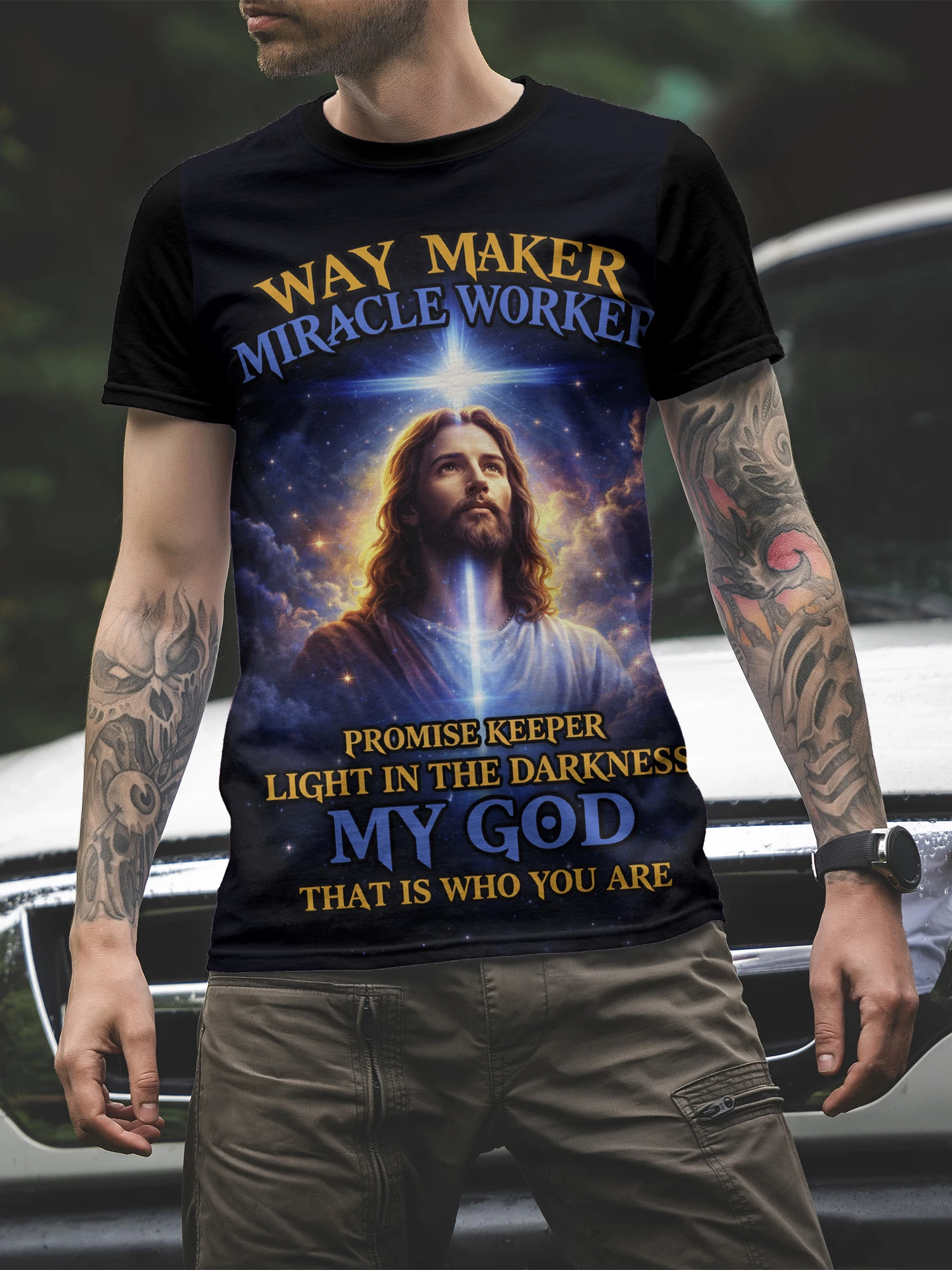 Camiseta Way Maker Miracle Worker Promise Keeper Light in the Darkness My God