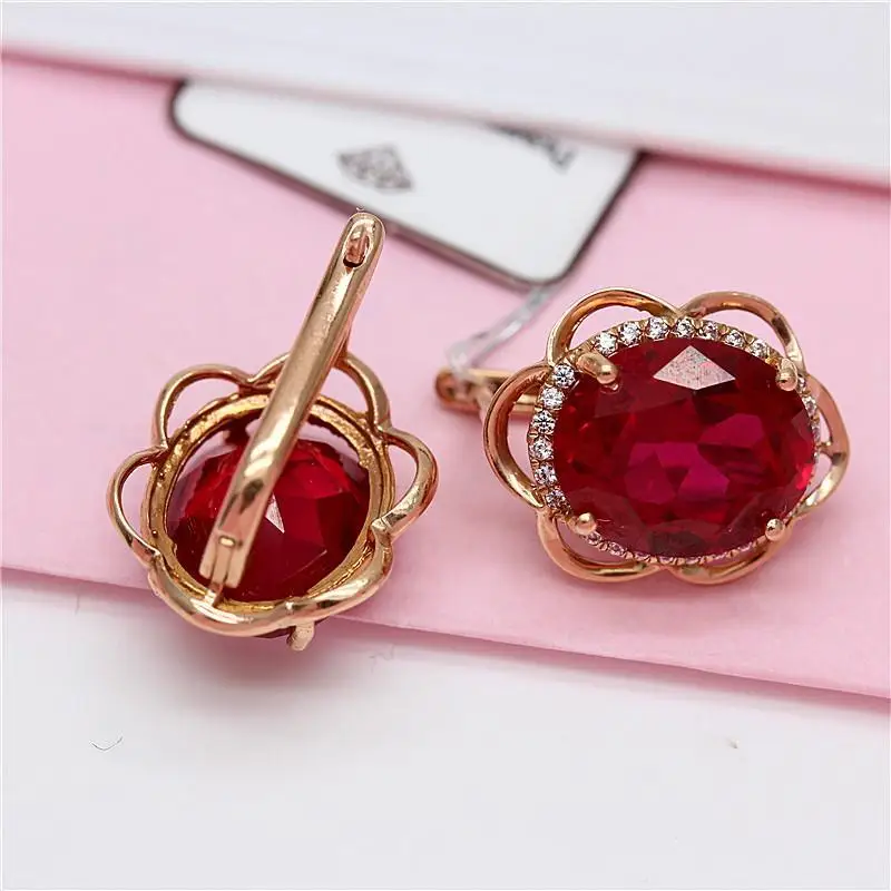 585 Purple Gold Plated 14K Rose Gold Inlaid Ruby Flower Earrings for Women Classic Crystal Sweet Luxury Engagement Jewelry