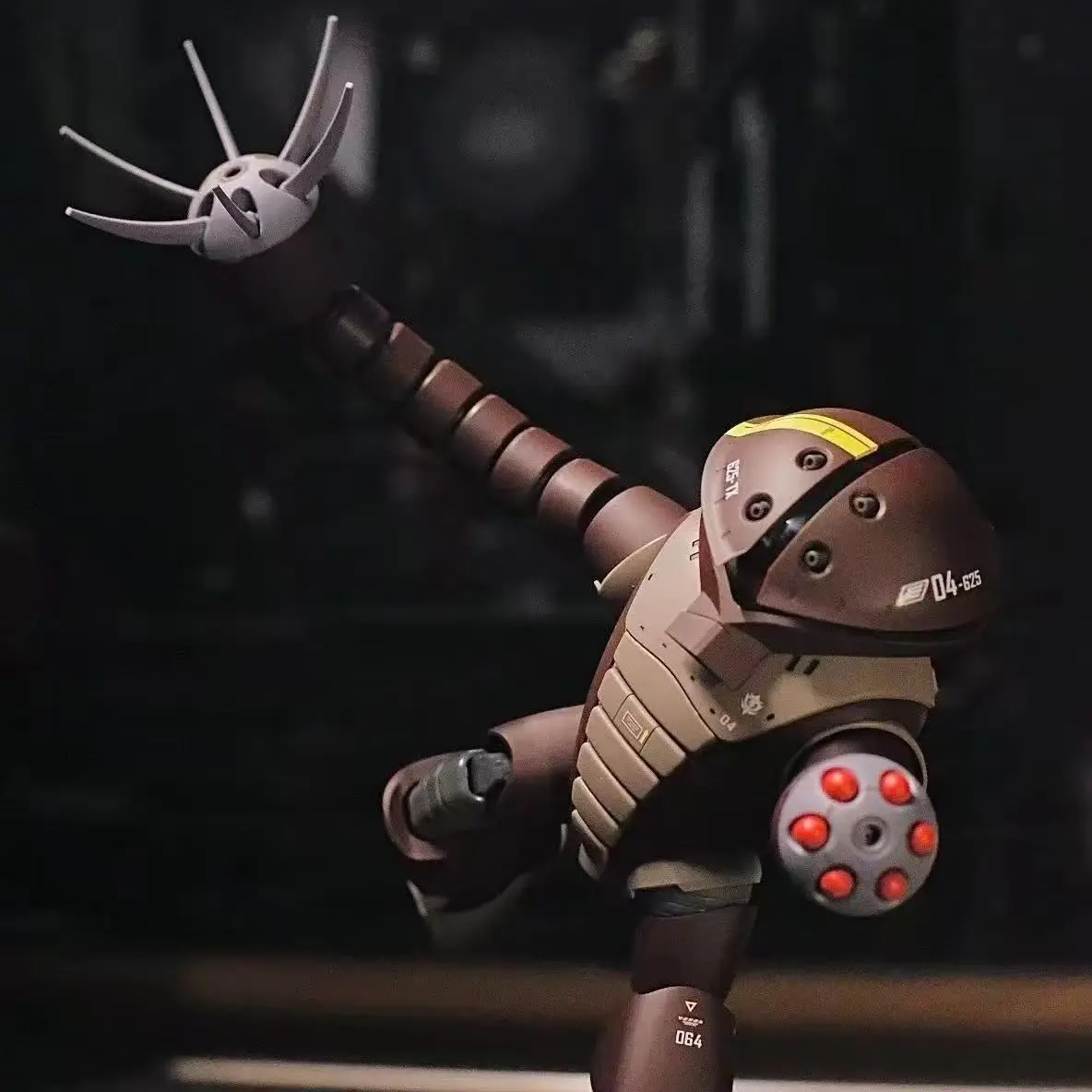 Animation Game Peripheral Toys HG 1/144 ZAKU BLACK TRI-STARS Assembly Movable Anime Action Model Figures Collection Ornaments