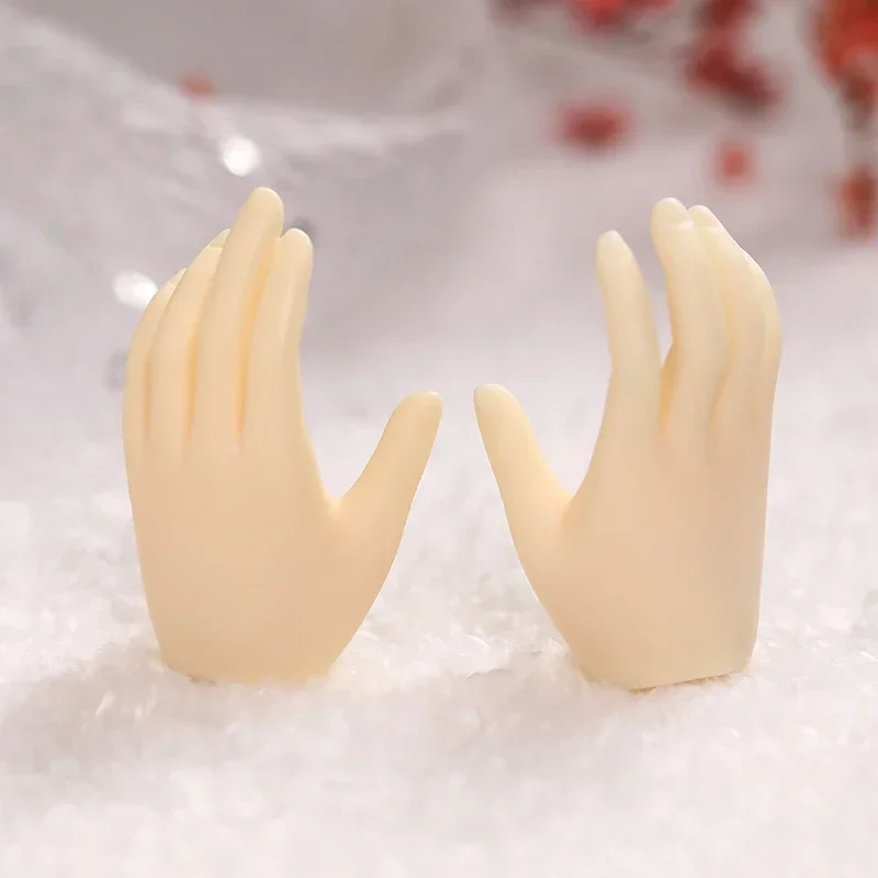 BJD Doll 1/4 Applies to the hand shape of the Minifee Doll Body Resin Doll Figures Naked Toy