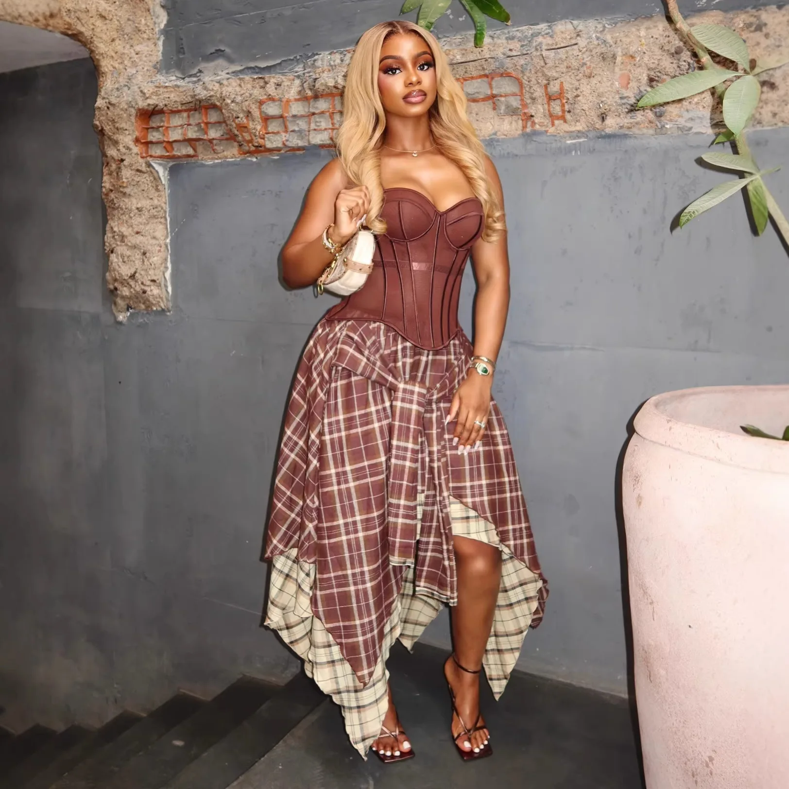Women's Retro Plaid Slimming Two-Piece Set High Waist Irregular Half Skirt Summer New Style Suit image 3