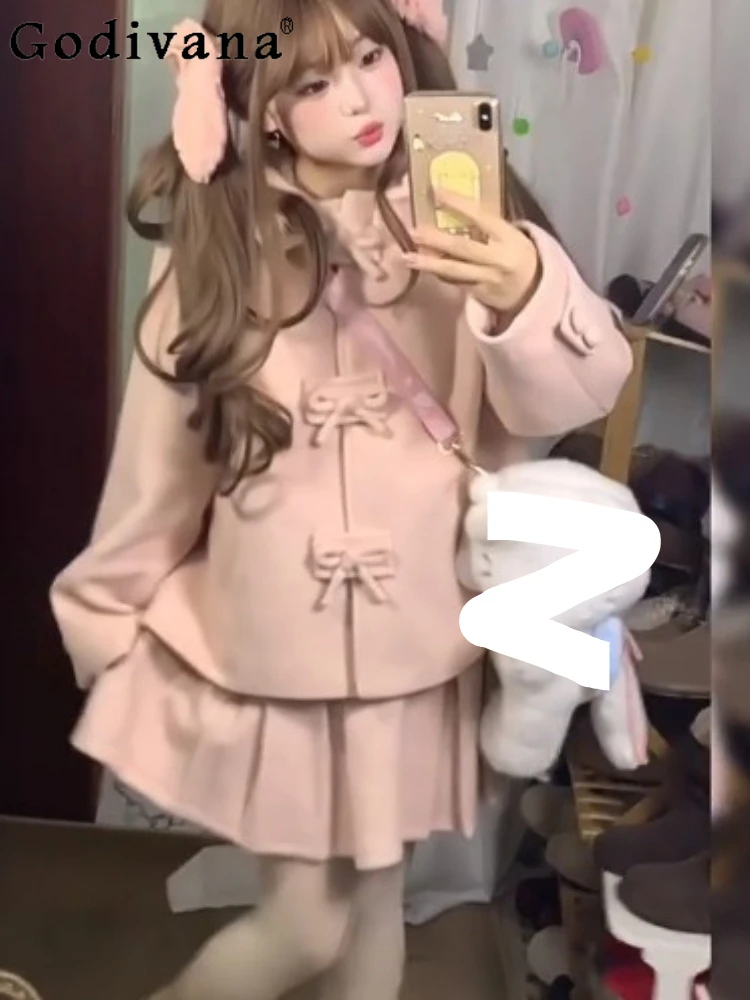 

Зимняя элегантная модная шерстяная розовая куртка с бантом для девочек, универсальная возрастная плиссированная юбка с высокой талией, корейские комплекты из двух предметов