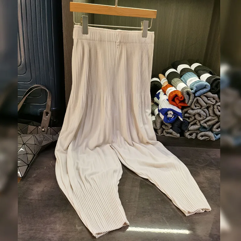 Miyake Pleats Simple Solid Color Pleated Pants Women's Casual Loose Casual Peplum Fashion Pleats Harlequin Pants Lantern Pants
