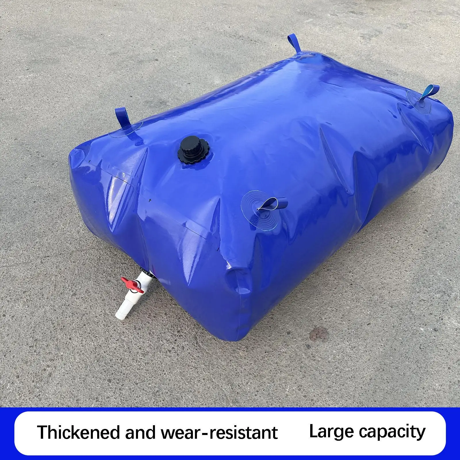 

Portable and foldable water tank, flexible and fire resistant, ideal for camping