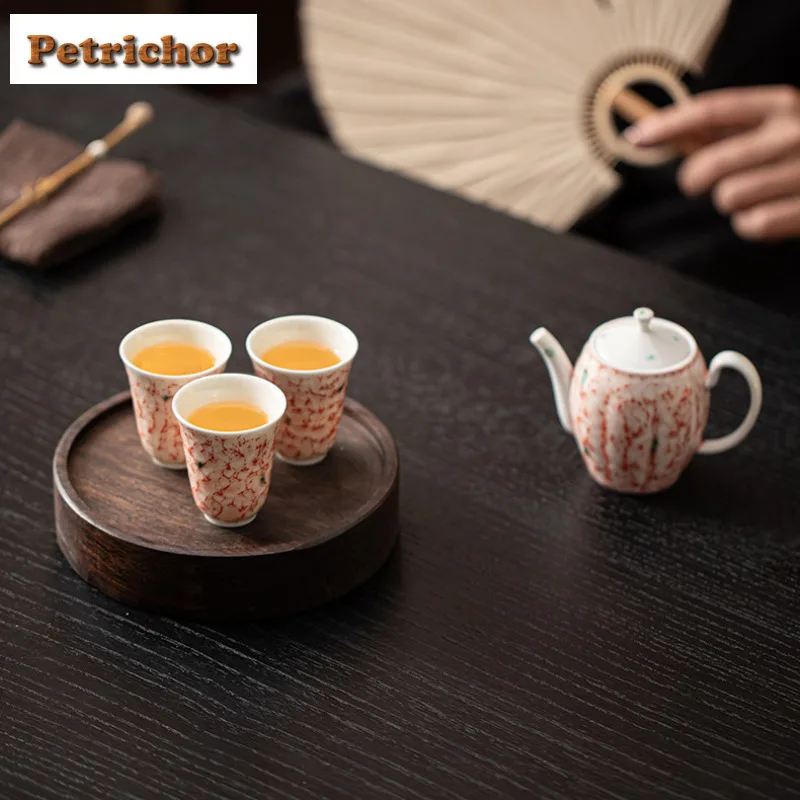 Tazza da tè in pietra di pino rossa con piede alto Tazza da tè boutique Tazza carina Tazza di profumo Jianzhan Master Tazze Forniture per set da tè cinese per la casa