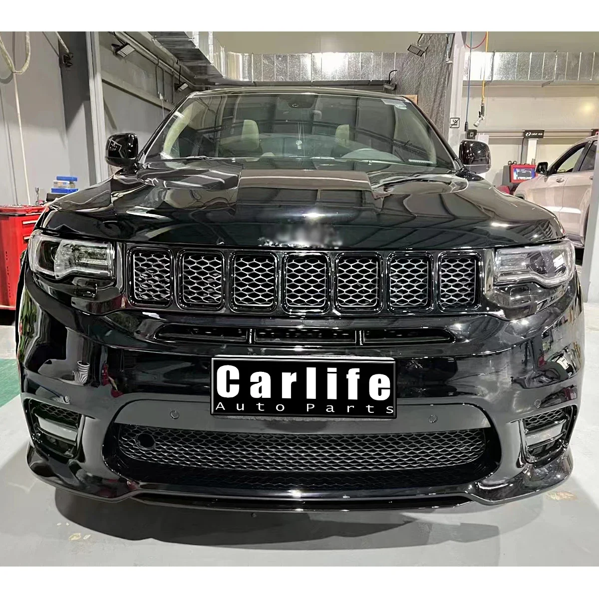 

PP Plastic Body Kit Consist Of Hood Bumpers For Jeep Grand Cherokee 2017-2021 Change To SRT Style.