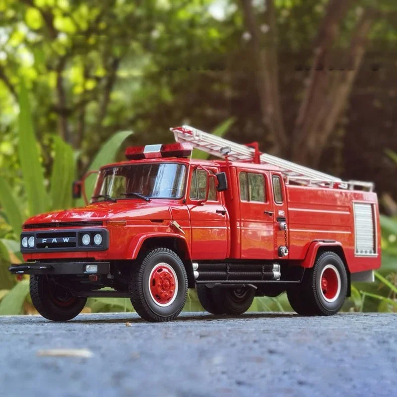 Die Casting Alloy Old Liberation Fire Truck Ca141 142 For 1:24 Scale Simulation Car Metal Model Toy Gift Hobby Static Ornament