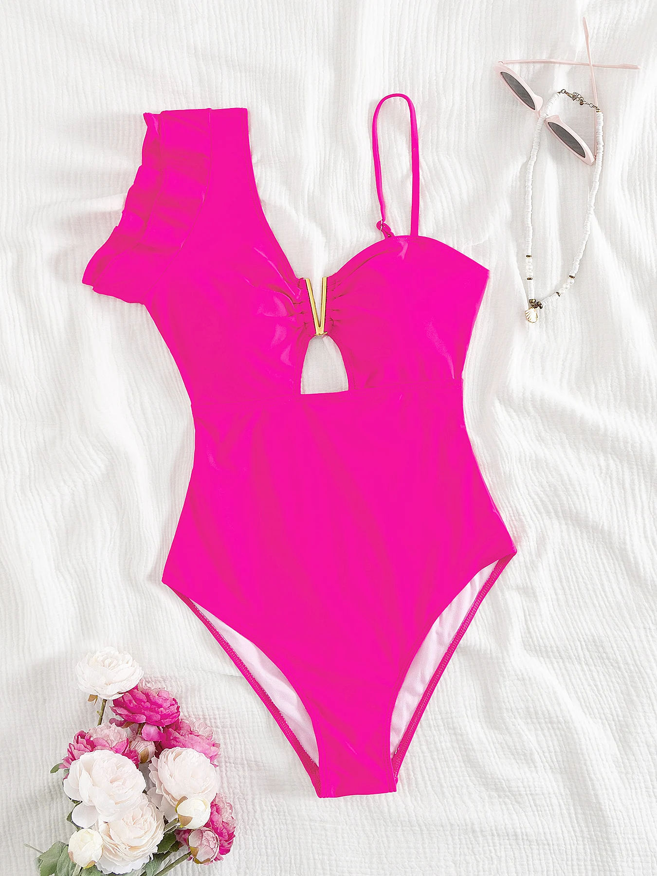 بدلة سباحة نسائية قطعة واحدة مكشكشة على الكتف بدلة سباحة مثيرة برقبة على شكل V بدلة سباحة نسائية كلاسيكية بدلة استحمام للبحر 2026