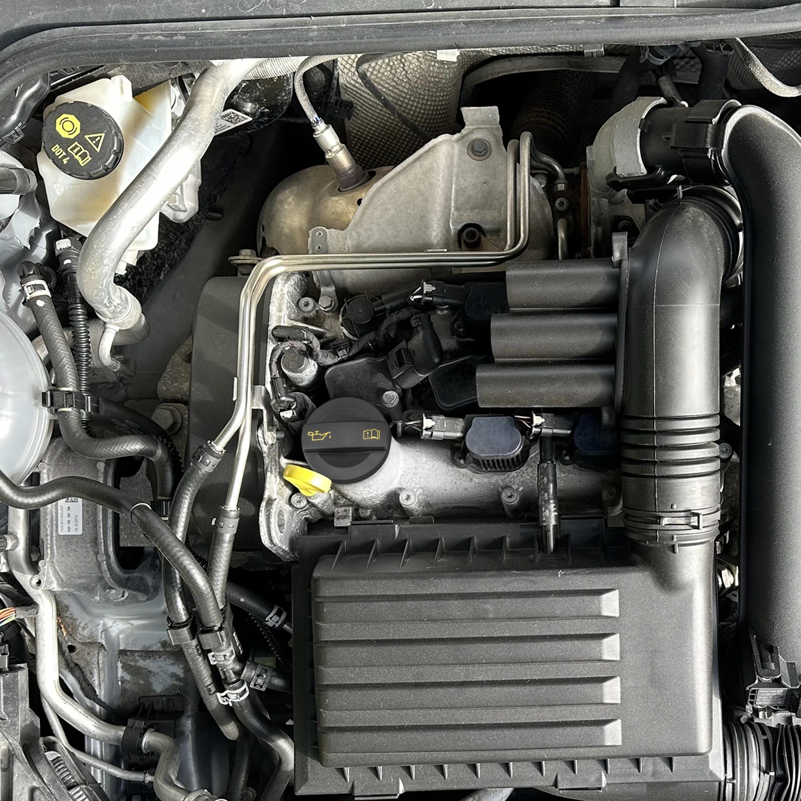 BEVINSEE EA211 Öleinfülldeckel für Benzinmotoren für VW Golf MK5/MK6/MK7/MK8, für VW Passat B8, für Audi A3 8V/8Y A1 RS3 Q2 – Detail 4