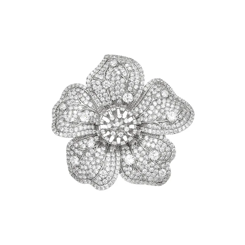 Fashion Design Luxury Full Zirconium Flowers Brooches for Women Elegant Temperament Corsage Coat Suit Accessories Simple Pins