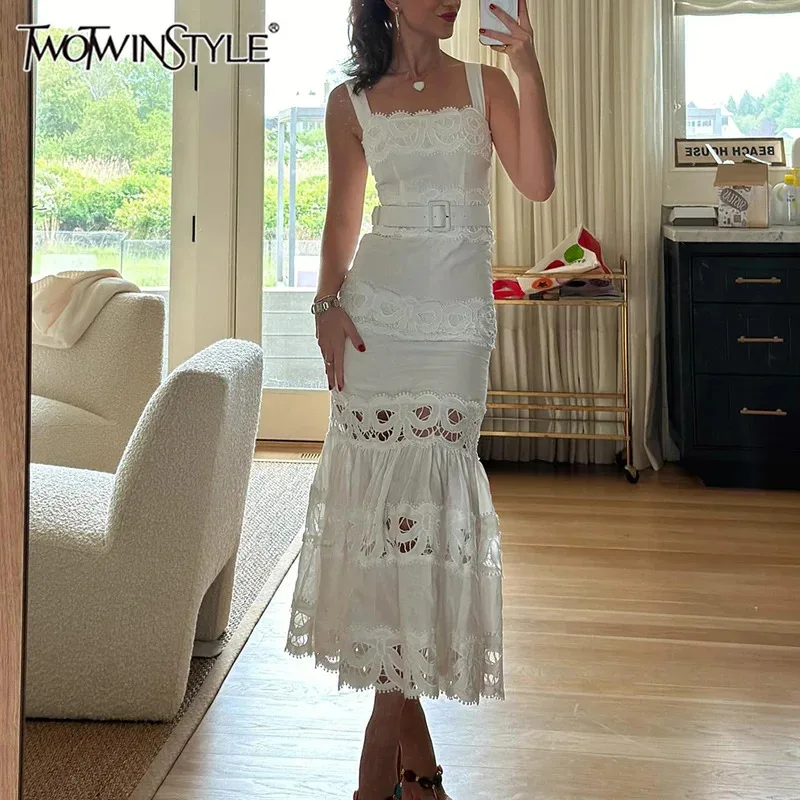 

TWOTWINSTYLE Solid Hollow Out Elegant Dresses for Women Square Neck Sleeveless Patchwork Lace Dress Female Fashion Clothing New