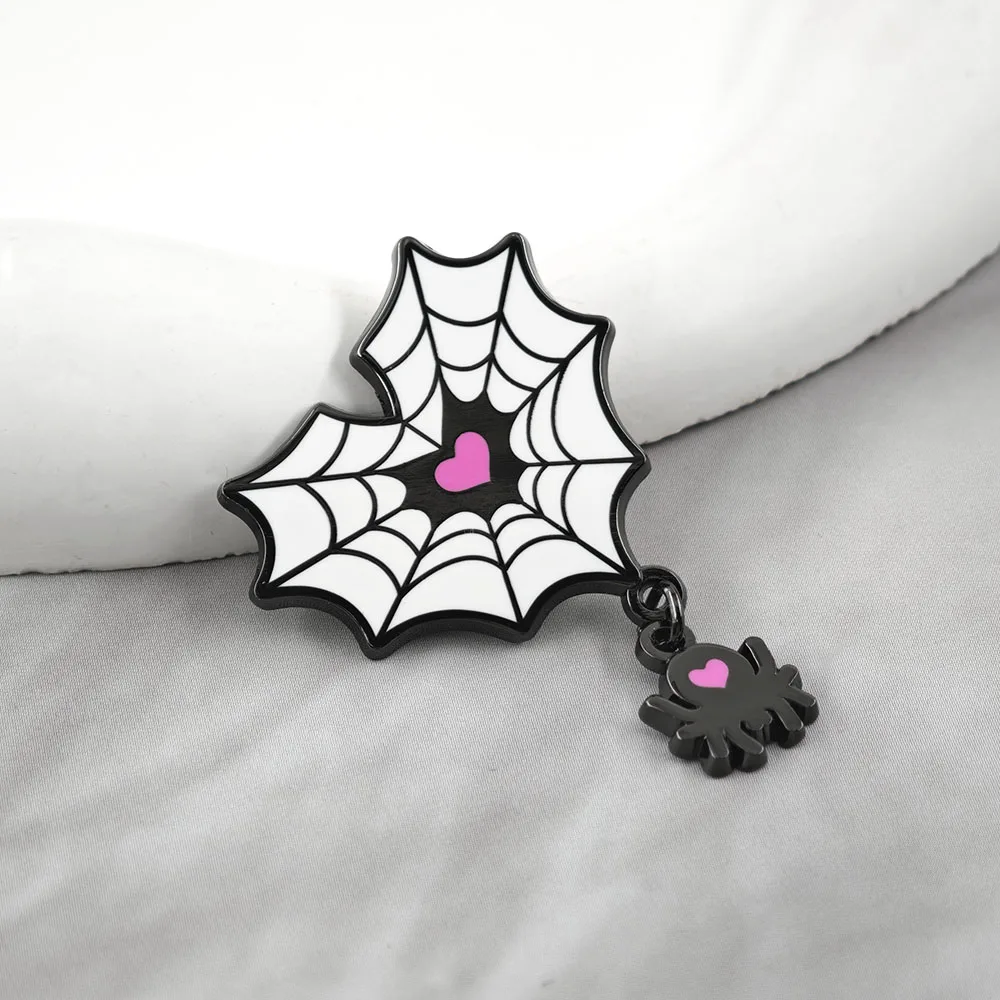 Goth Heart Spider Web Brooch P - Embroidery Gothic ulasan dan harga