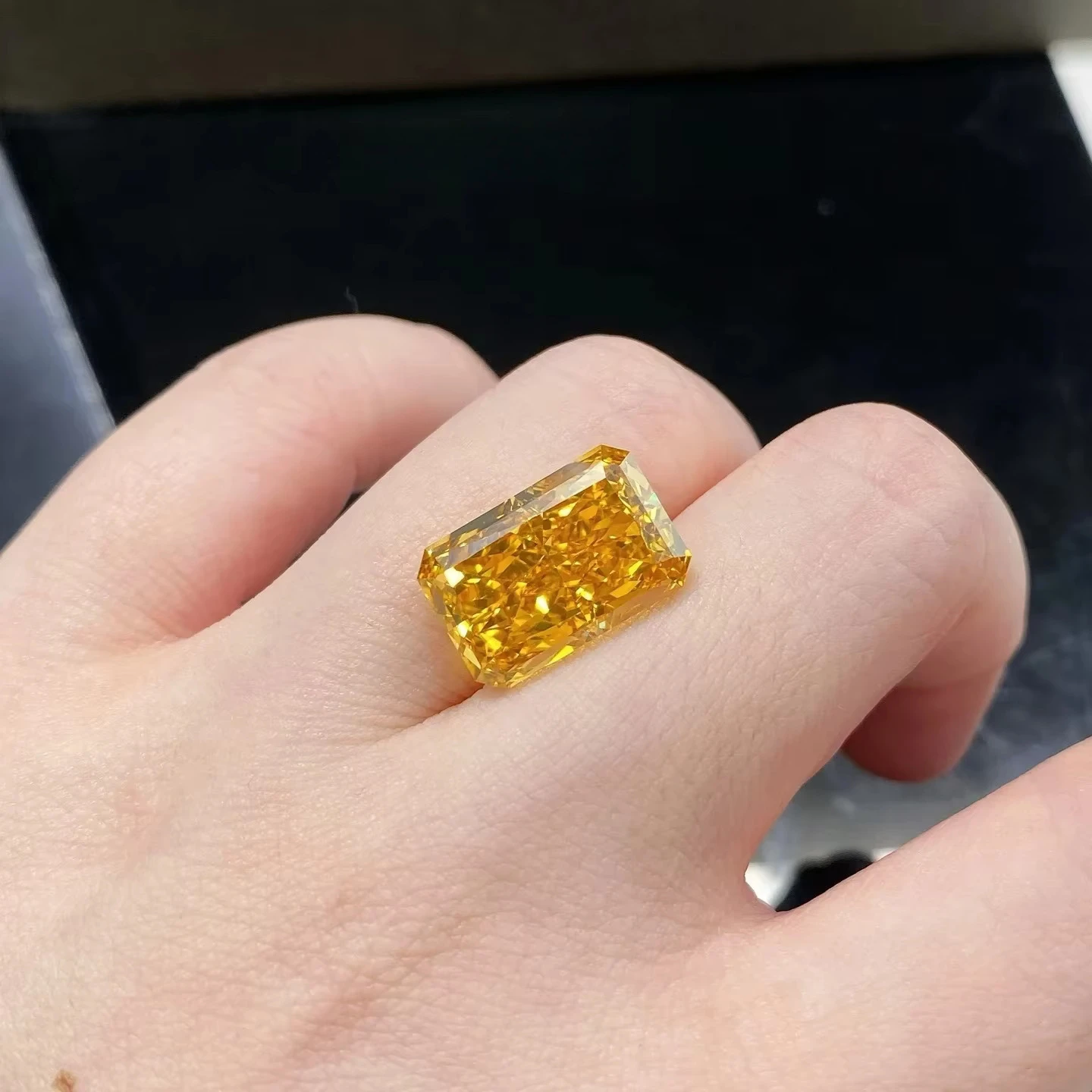 FCGJHW 11.23CT VS1 Fancy Vivid Yellow Lab Grown Diamond with IGI Certificate Radiant Shape Cvd Diamonds Wholesale Jewelry 2026