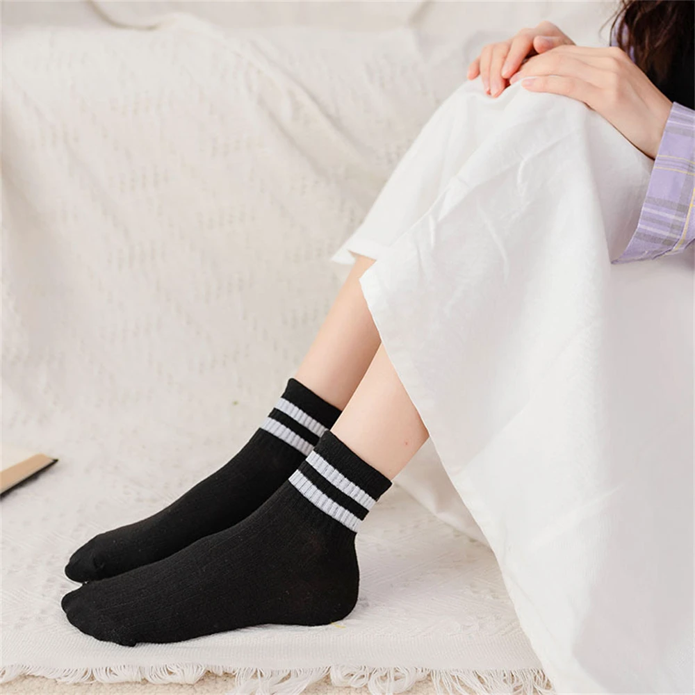 New style pile socks women's autumn and winter color cotton middle tube socks solid color tide  two pole Japanese long sock B510