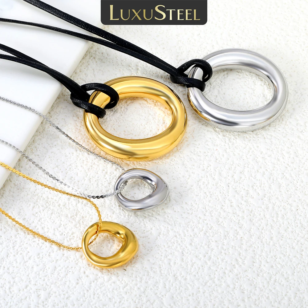 LUXUSTEELcollar con colgante de cuerda de
