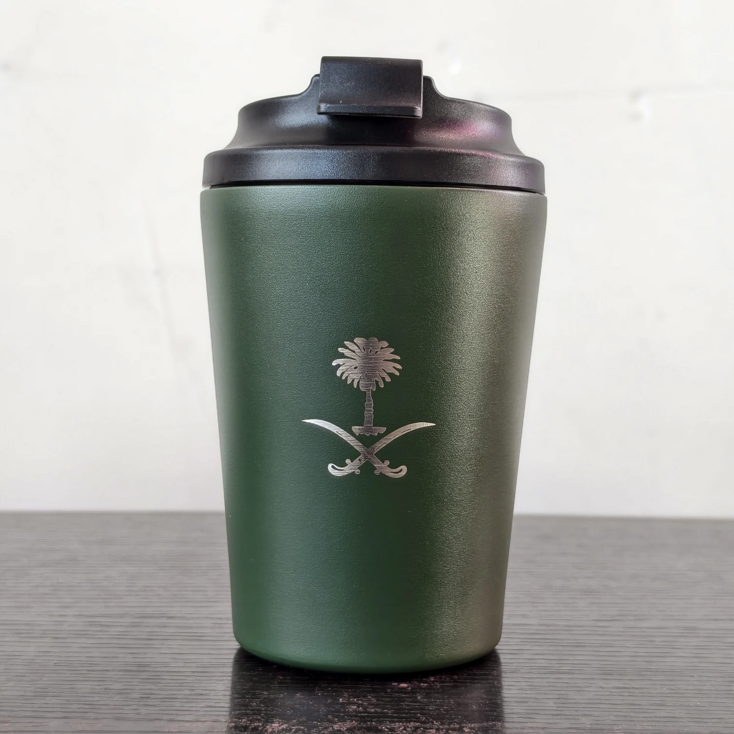 

The National Emblem of Saudi Arabia Logo Stainless Steel Cup Vacuum Flasks Outdoor Hot Cold Drink Coffee Mug Wholesale Custom