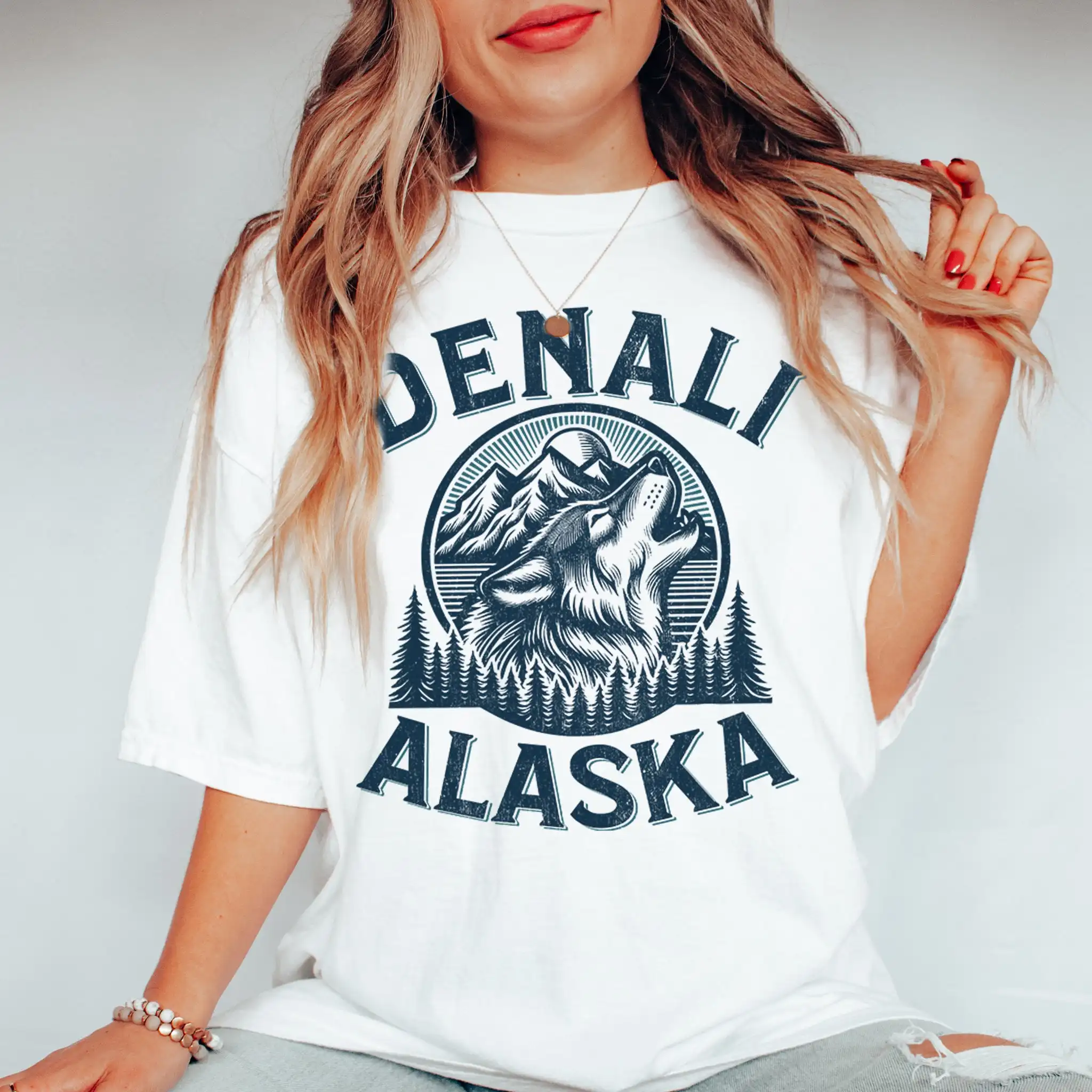 Denali Alaska T Shirt Gray Wolf National Park S Outdoor Adventure Mountain Hiking Crewneck