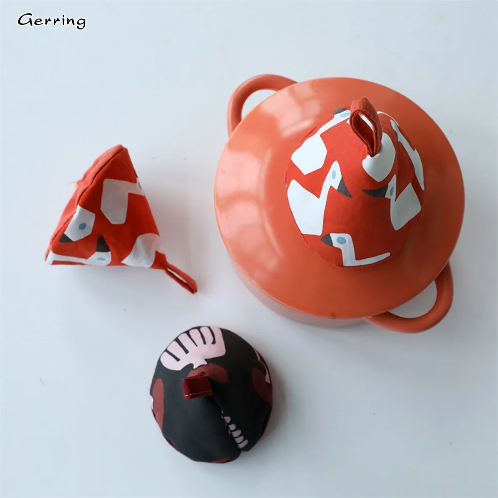 Gerring Lovely Japanese Hot Pot Cap Cotton Triangle Enamel Iron Pot Handle Heat Resistant Cover Kitchen Accessories