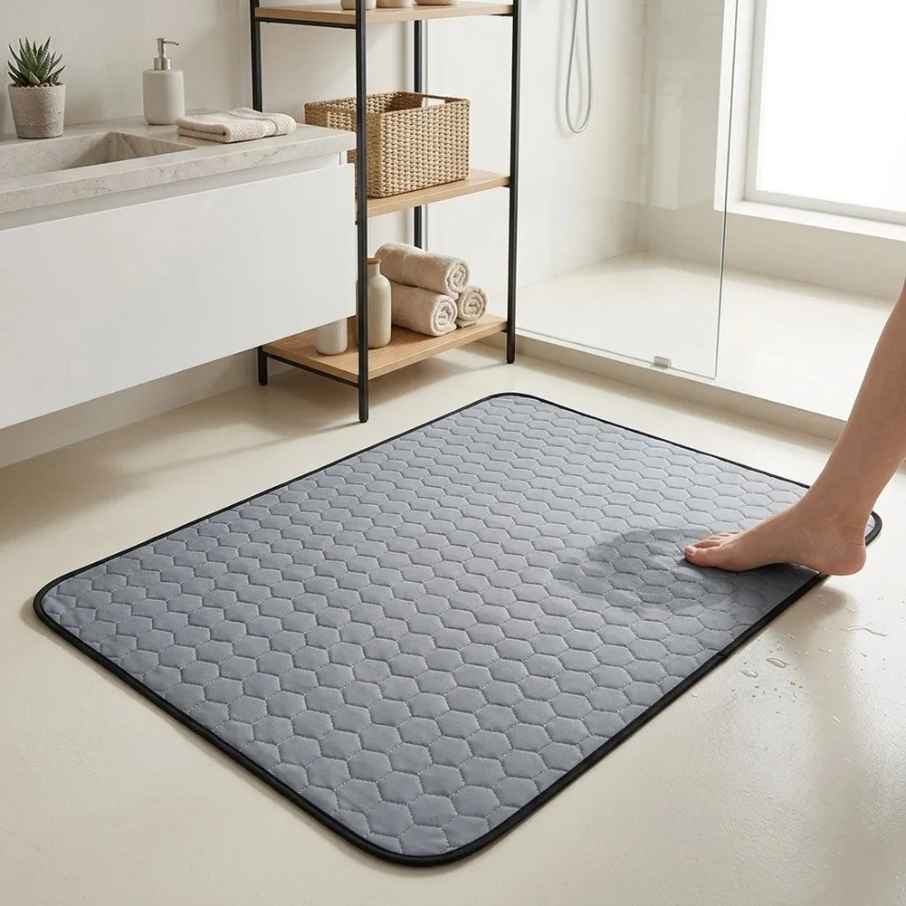 Polyester Plush Bathroom Carpet 30x30x2cm Absorbent Quick-Dry Mat Non-Slip Rubber Backing for Bath Shower Floor