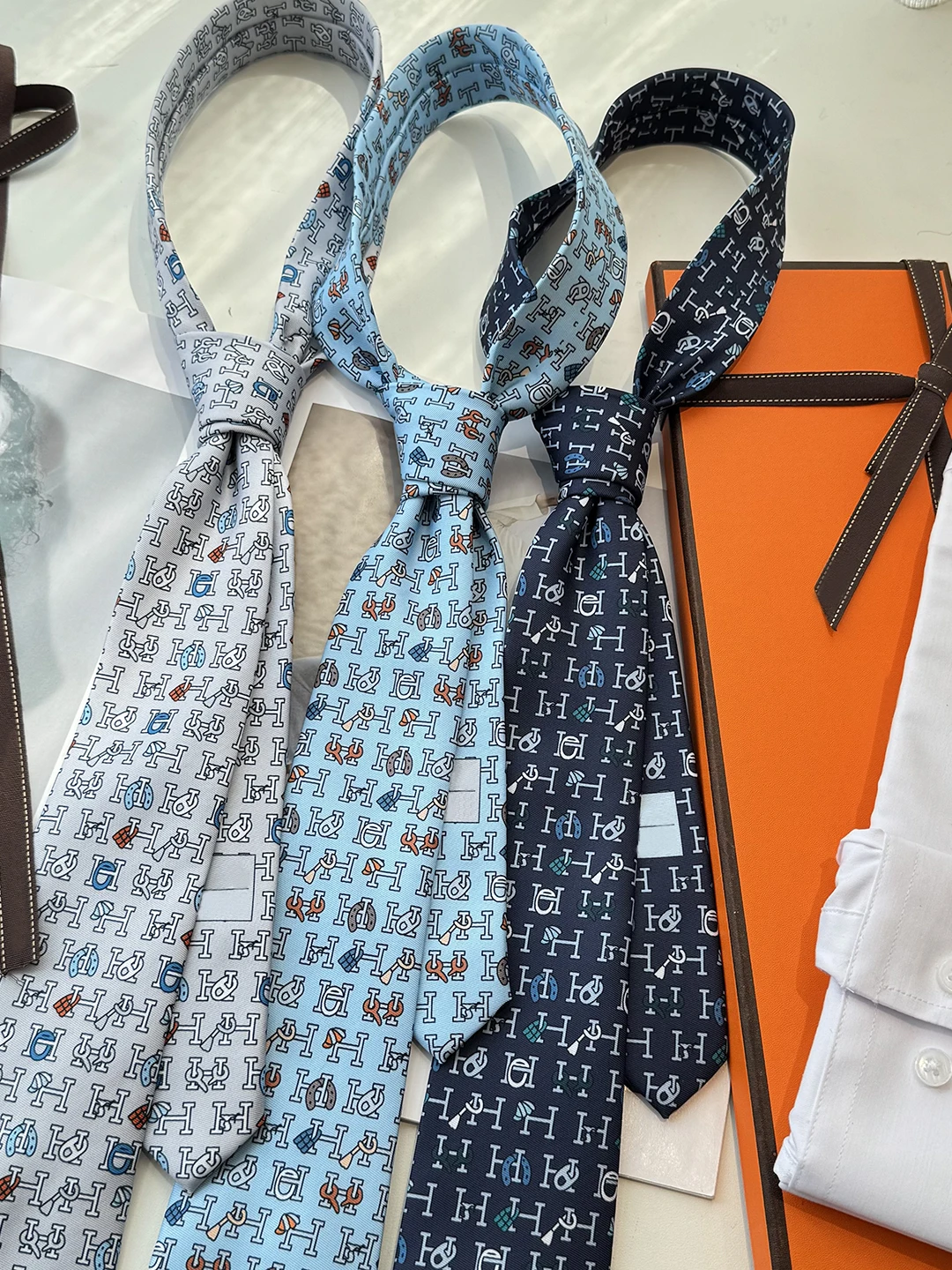 busin-men's-printed-hand-knotted-tie-7cm-silk-netie-for-office-wear-faionable-gift-box-set-h-home-premium-sle