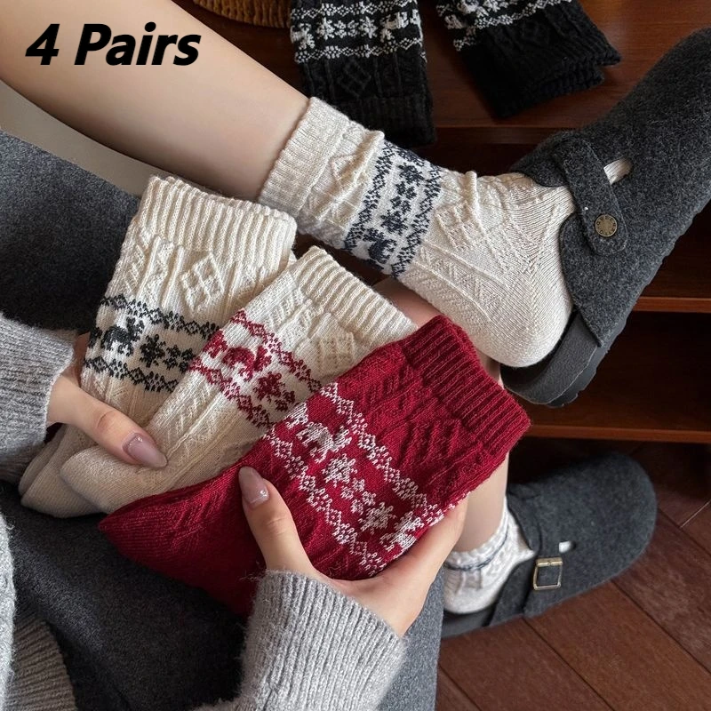 

[2 Pairs] 2025 Christmas Socks for Women – Knit Deer & Snowflake, Thick Warm Mid-Calf Crew Socks, High-Quality Winter Fashion