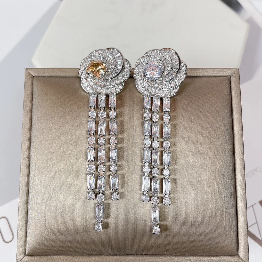 

Роскошные геометрические стереоскопические серьги с кисточками и цветком для свадьбы, помолвки, вечерние украшения с кубическим цирконием для женщин A0254