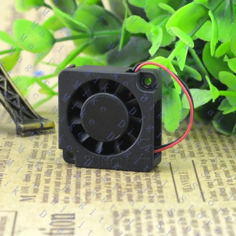 UU  The original FOR SUNON 3010 3CM 5V 0.8W fan GB0503PFV1-8 2line