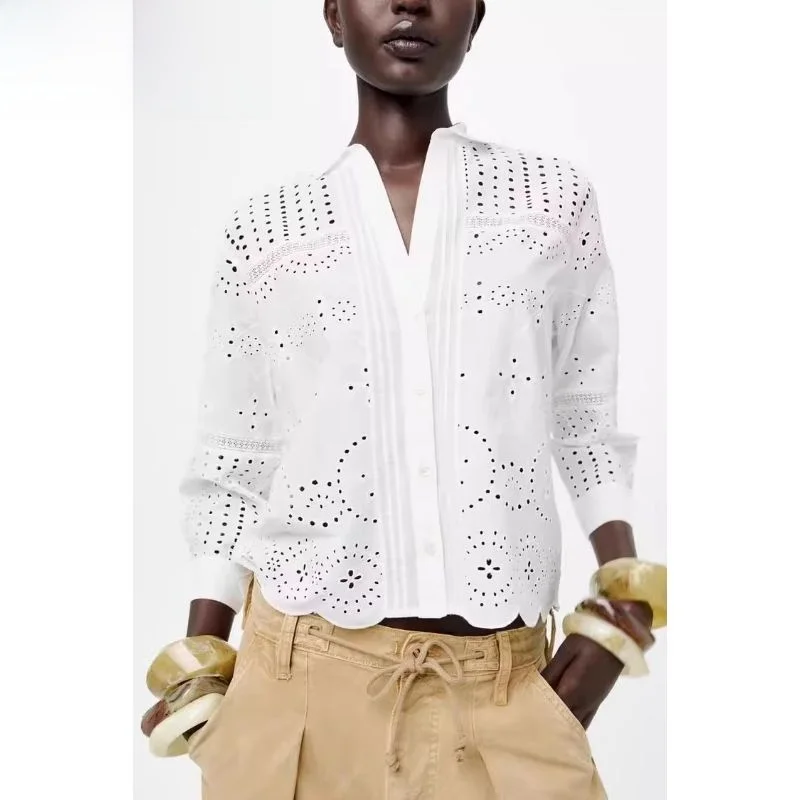 Summer 2024 New Faion Sweet Collar Long Sve Hollow out Decorative Vertical Lace Embroidery irt Women's Loose Fit irt