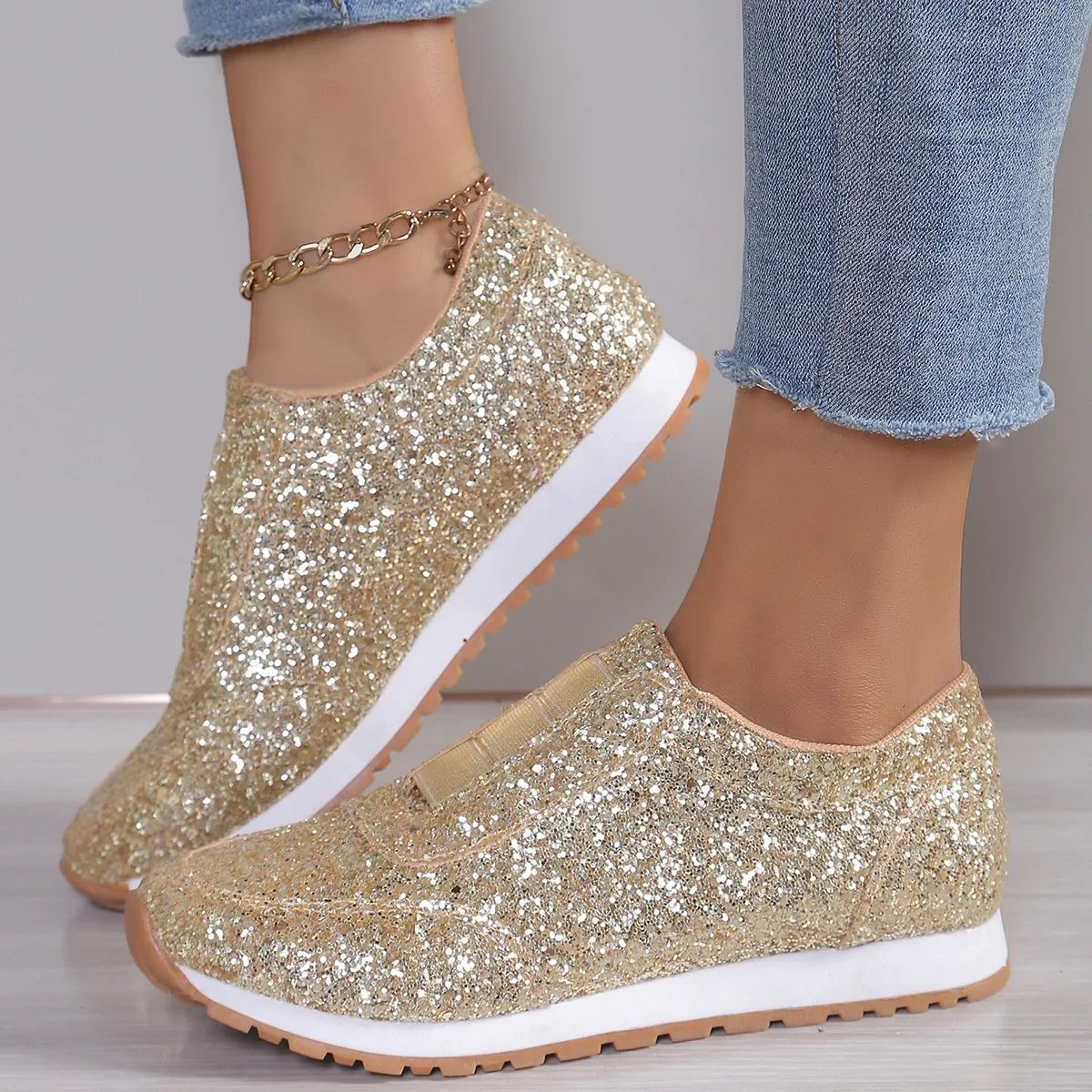 

Large Size 37-43 2024 Spring and Autumn Hot Seller New Flat Round Head Sequin Cloth Shoes Casual Shallow Mouth Women's Shoes