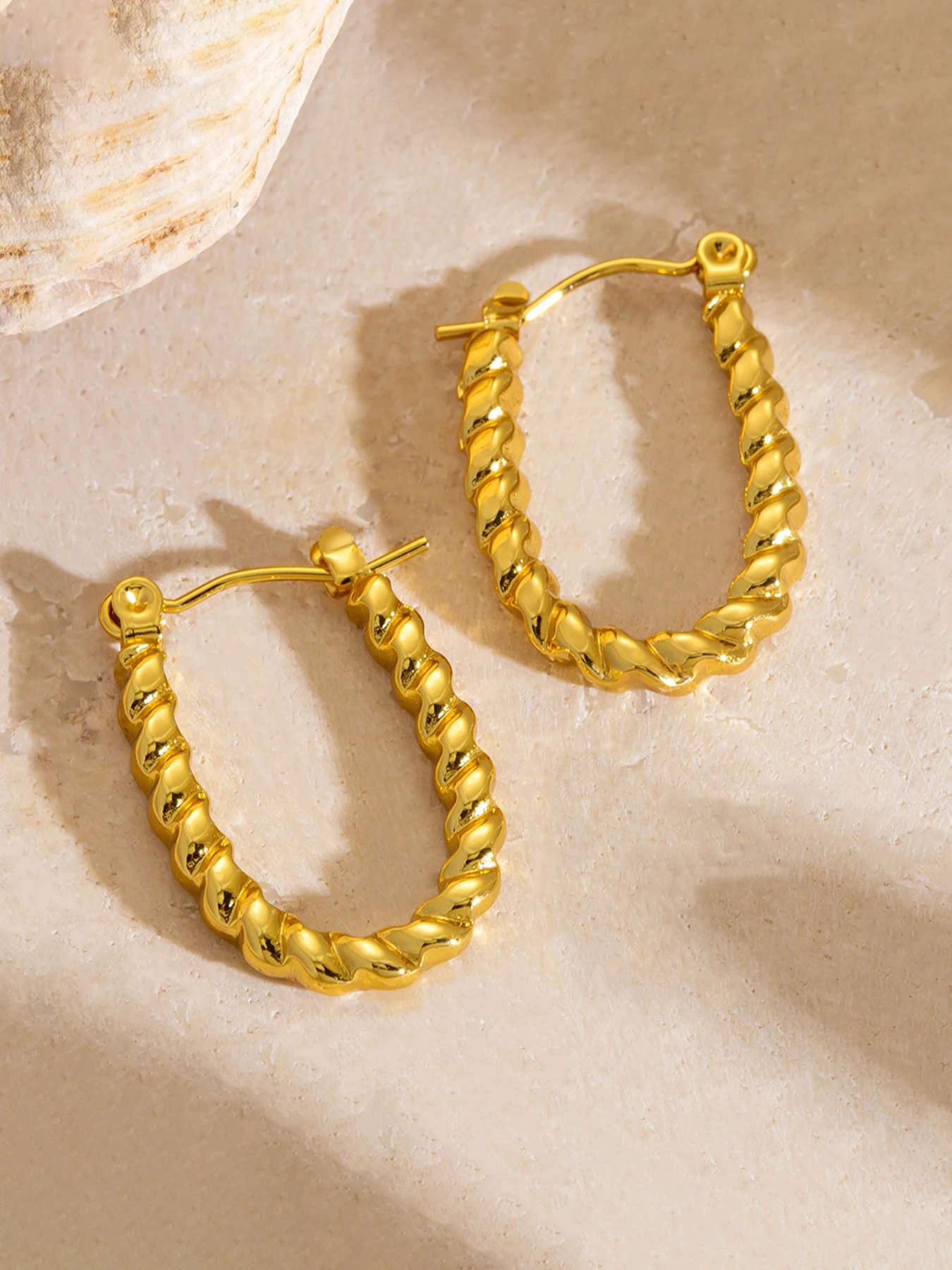 

Stainless Steel Twisted Stud Earrings, Simple Luxurious Trendy Vintage Irregular Design, All Seasons Fashion Jewelry