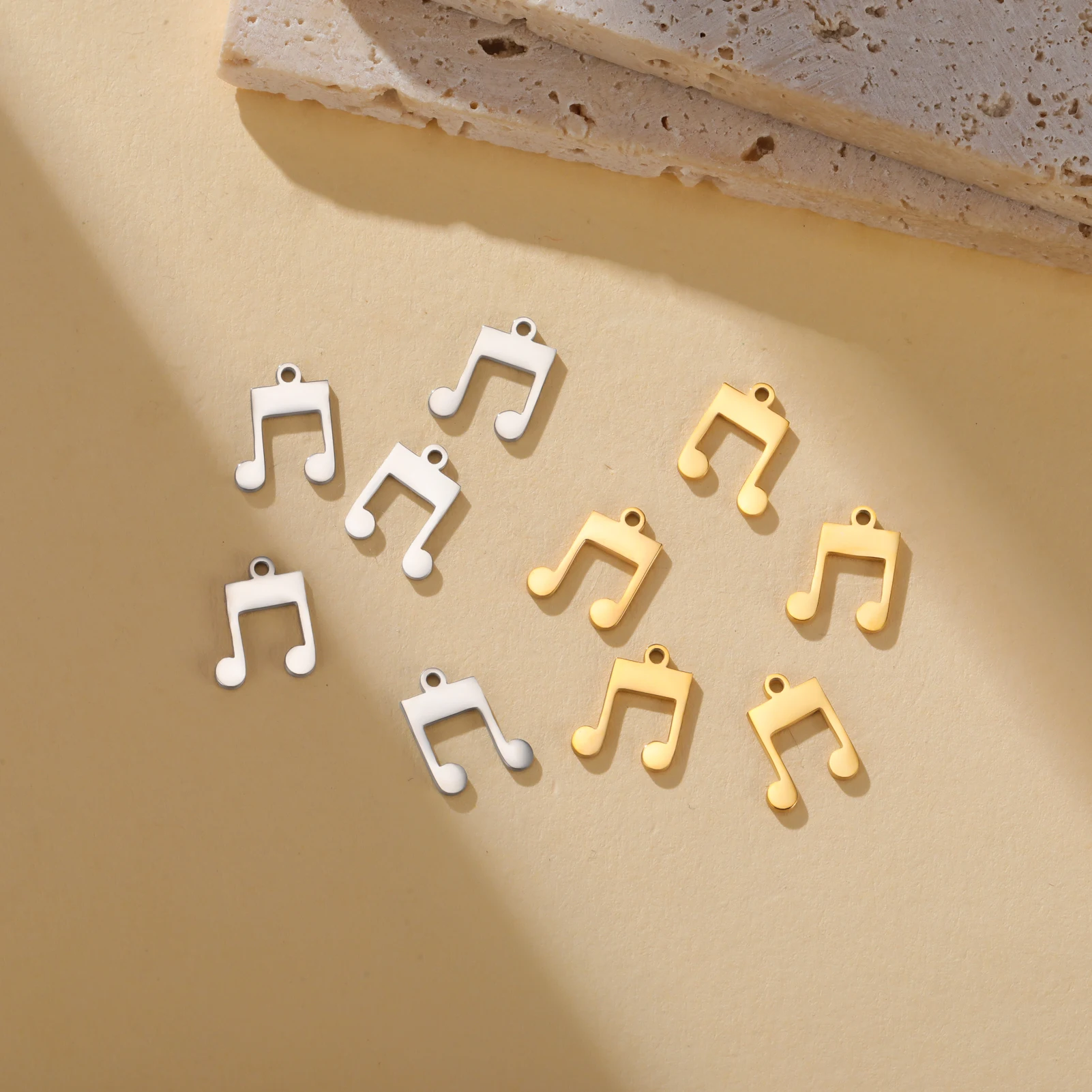 5 Stück/Set, Mini-Musiknoten-Anhänger aus Edelstahl, zum Selbergestalten, geeignet für Halsketten und Armbänder, ideal für Musikfestivals.