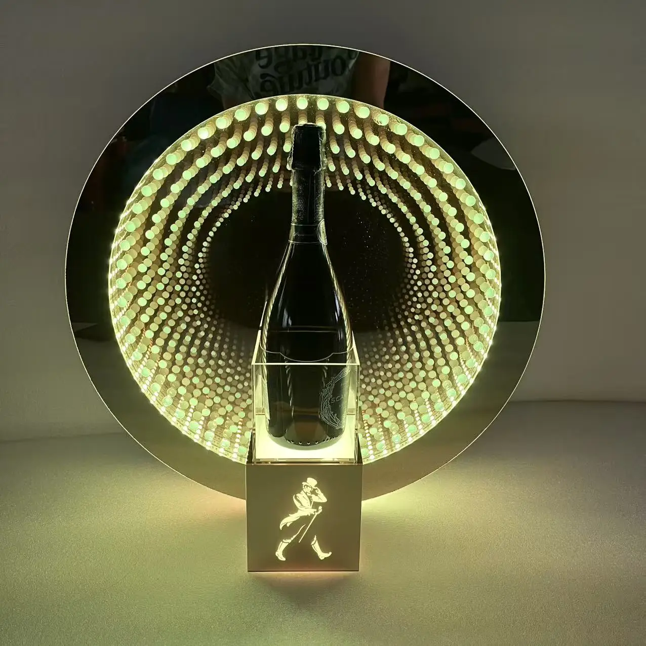 Round Infinity Mirror LED Bottle Presenter Custom Logo Acrylic Light Up Wine Bottle Glorifier For Nightclub Bar Champagne Bottle