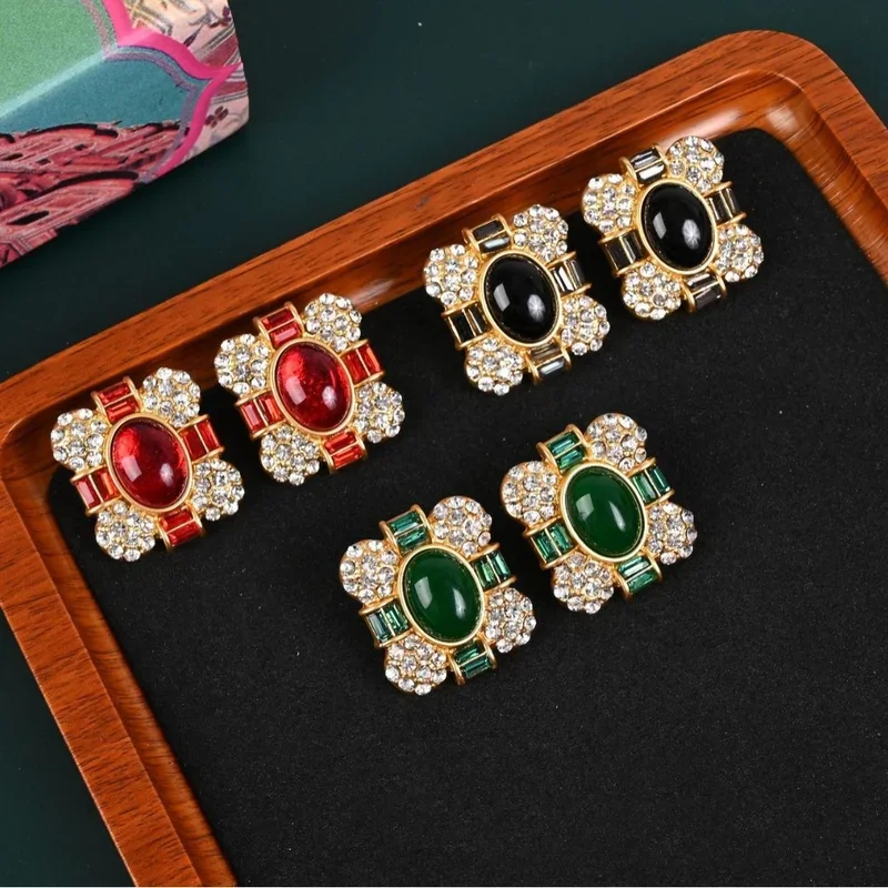 Vintage square heavy industry colored glass ear Pat light luxury harbor style set with elegant high-grade Jewelry earrings