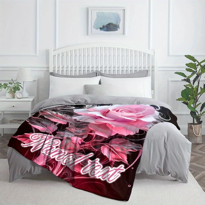 بطانية من الفلانيل الوردي ذات اسم مخصص، ناعمة وخفيفة الوزن مع تصميم الأزهار للأريكة والسرير والسفر والتخييم #4