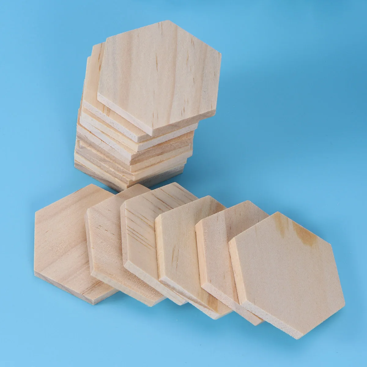 

Hexagon Shaped Natural Wood Slices Smooth Surface DIY Craft Supplies Christmas Ornaments Tree Bark Wood Discs Household Decor