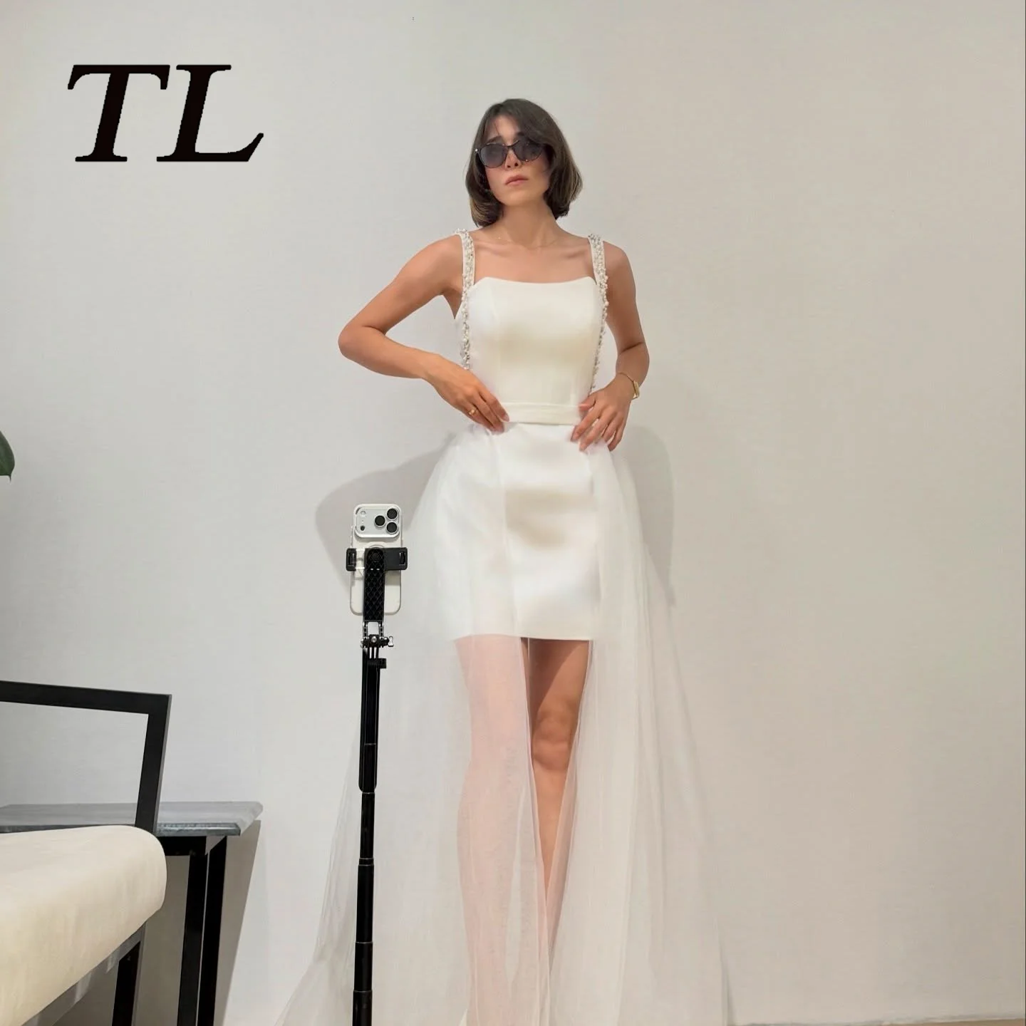 TL Customized 2027 Simple White Short Wedding Dress Pearl Straps Satin Mini Bridal Gown Detachable Train Photo Shoot